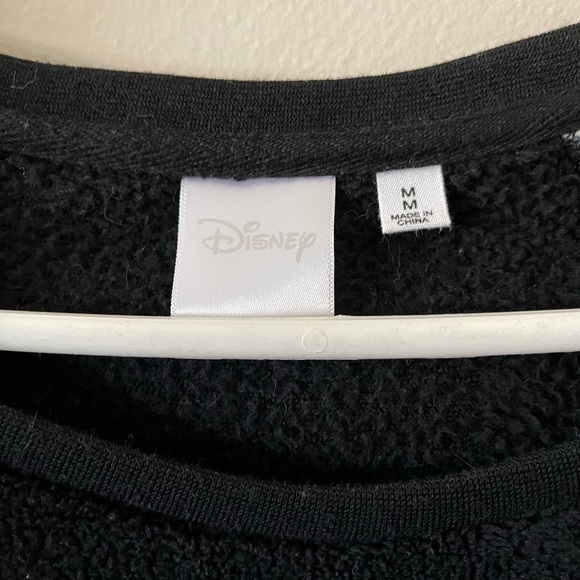 Disney Mickey Mouse Fuzzy Pyjama Set - Size: M - Picture 4 of 7